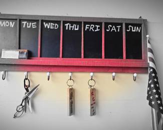 Wall Rack with Key Holders