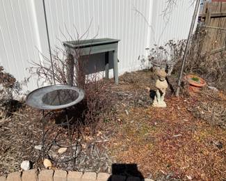 GARDEN DECOR
