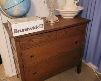 Antique tiger oak chest