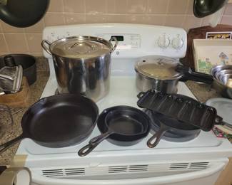 Vtg cast iron pans
