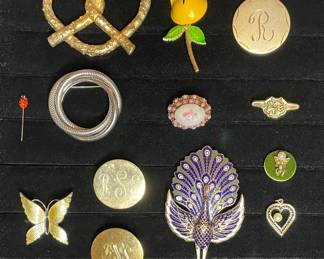 Vintage brooches 
