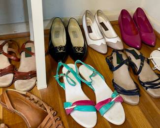 Vintage shoes sizes 8-9 