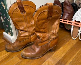 Dex cowboy boots vtg