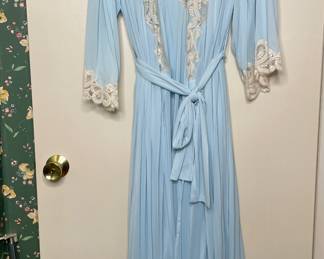 Vtg Eve Stillman nightgown & robe 
