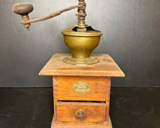 Vtg/antique coffee grinder