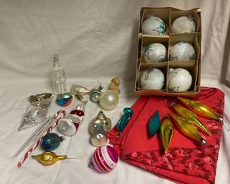 Vintage Shiny Brite And Blown Glass Ornaments