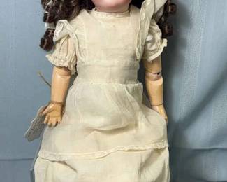 Heinrich Handwerck Simon Halbig Doll