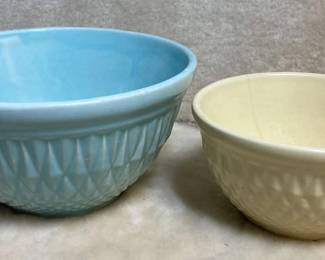 AE Hull Textured Bowls