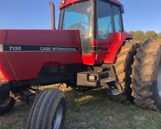 7130 CASE INTERNATIONAL TRACTOR