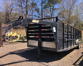 RAWHIDE 24 GOOSENECK TRAILER