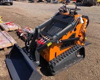 LAND HERO MINI SKID STEER