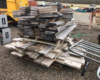 LARGE LOT OF LUMBER
