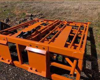 SKID STEER BALE GRAPPLE