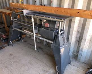 SHOP SMITH WORKING TABLE W CONTENTS