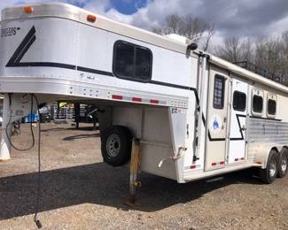 CHEROKEE 3 HORSE SLANT TRAILER