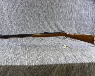 CONNECTICUT VALLEY ARMS HAWKEN .50 BLACK POWDER RIFLE