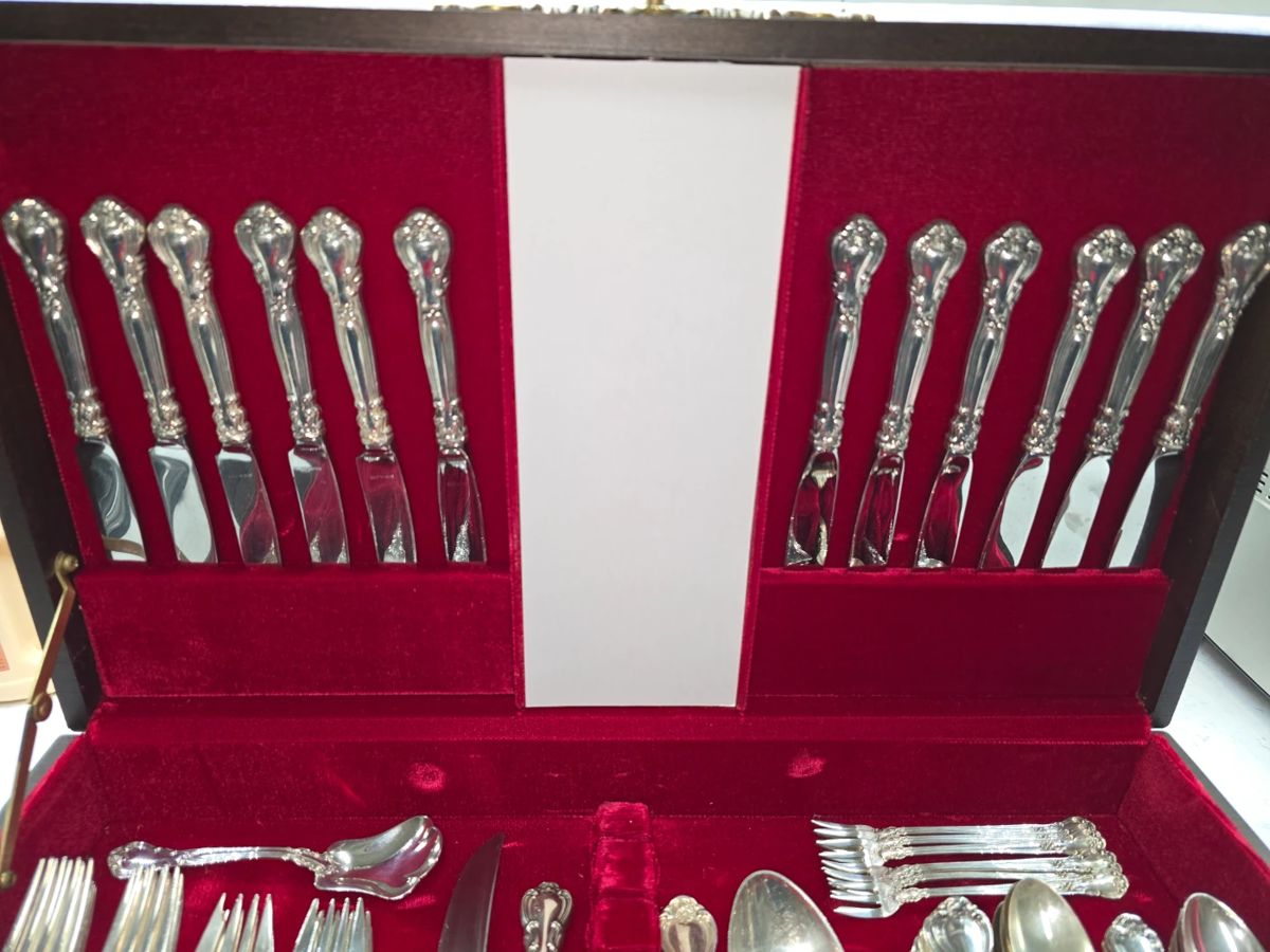 Gorham Sterling Flatware 82 pc "Chantilly"