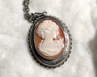 Sterling Cameo Box