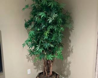 Artificial Japanese maple tee, 6' tall