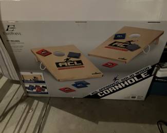 Solid wood cornhole game, NIB