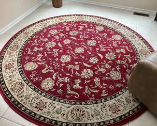 Round rug, 9' diameter