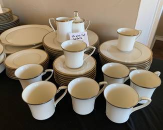 46 piece set Noritake
