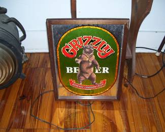 Grizzly Beer Lighted Sign