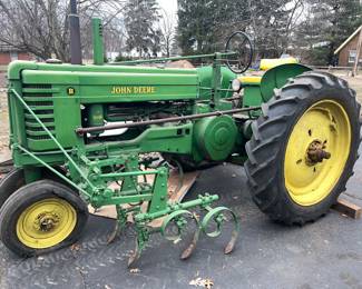 1950 John Deere B tractor