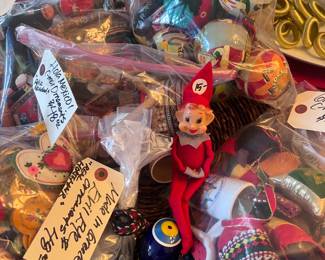 Amazing "Global" Christmas Ornament Bags - you nwill not believe then details of these ornaments from all over the world!