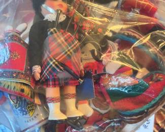 Vintage Bobbies in this Global C-mas Bag