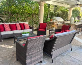 Full patio and pristine condition as is covered 