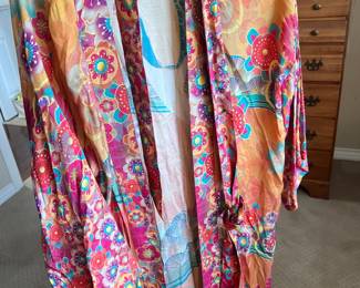 Lots of kimonos 