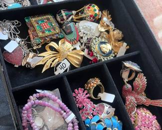 Lots of great brooches too