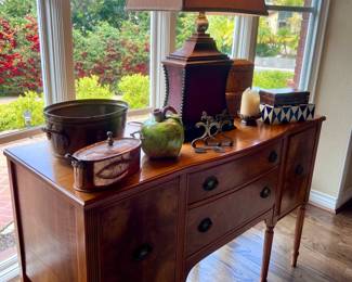 Gorgeous furnishings 