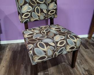 80 HarmonyHomeLeafPatternUpholsteredSideChair