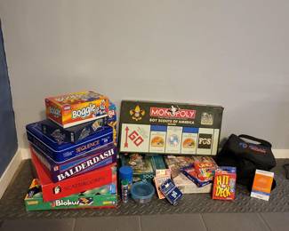 81 BoardGamesBoyScoutsofAmericaMonopolyPuzzlesBocce