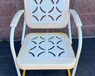 102 VintageStarburstPieSpringerMetalPatioChair
