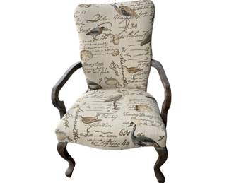 118 QueenAnneStyleCreamBeachMotifUpholsteredAccentChair
