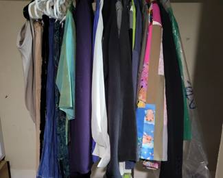153 WomensClothingSizesSmallMedium