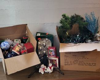 161 ChristmasOrnamentsDecorations
