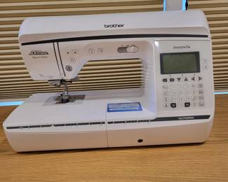 39 BrotherProjectRunwayLimitedEditionSewingMachine
