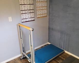158 PilatesResistanceWorkoutMatBar