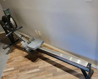 13 Concept2ModelDSelfPropelledRowingMachine
