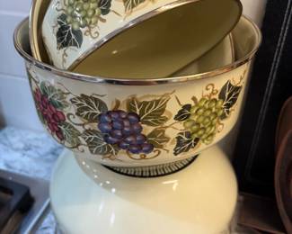 Tabletops Unlimited Bowl Set