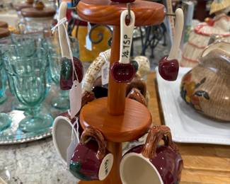 Vintage Apple Measuring Spoons