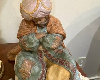 Lladro Eastern Influence “Sultan’s Dream” Glazed Porcelain Sculpture 