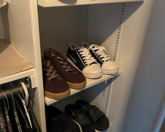 Approximately 75-100 pairs of women’s shoes, most U.S. size 7.5-8.0. Brands include Clarks, Ryland, Earth Origins, Skechers, Vionic, Miz Mooz, Duckfeet, and others.