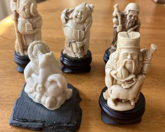 Figurines by Arnart Imports, Pearlite, and others.