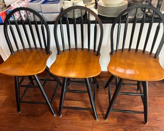 Theee matching barstools.