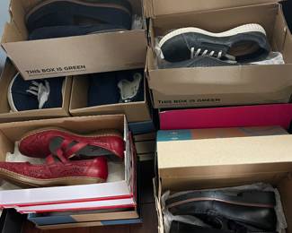 Approximately 75-100 pairs of women’s shoes, most U.S. size 7.5-8.0. Brands include Clarks, Ryland, Earth Origins, Skechers, Vionic, Miz Mooz, Duckfeet, and others.
